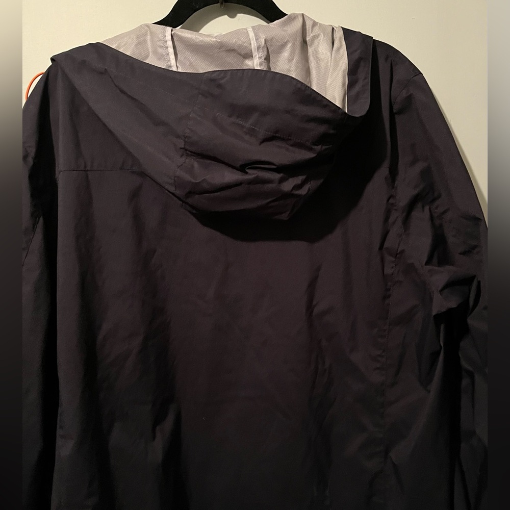 G.H. Bass & Co. Black/Orange Hooded Windbreaker. Men’s XL. Like new condition - Picture 8 of 8